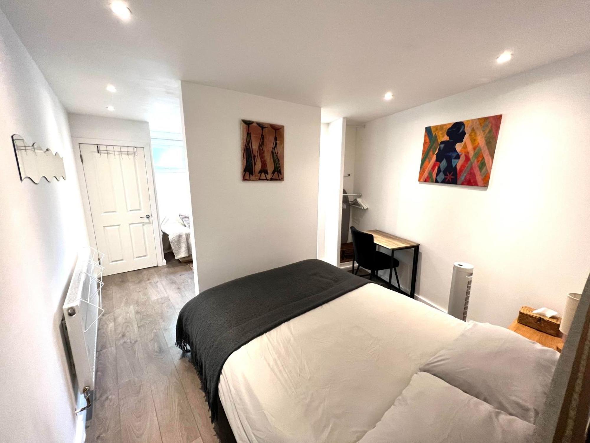 Modern Studio Apartment With Free Wifi Londra Exterior foto