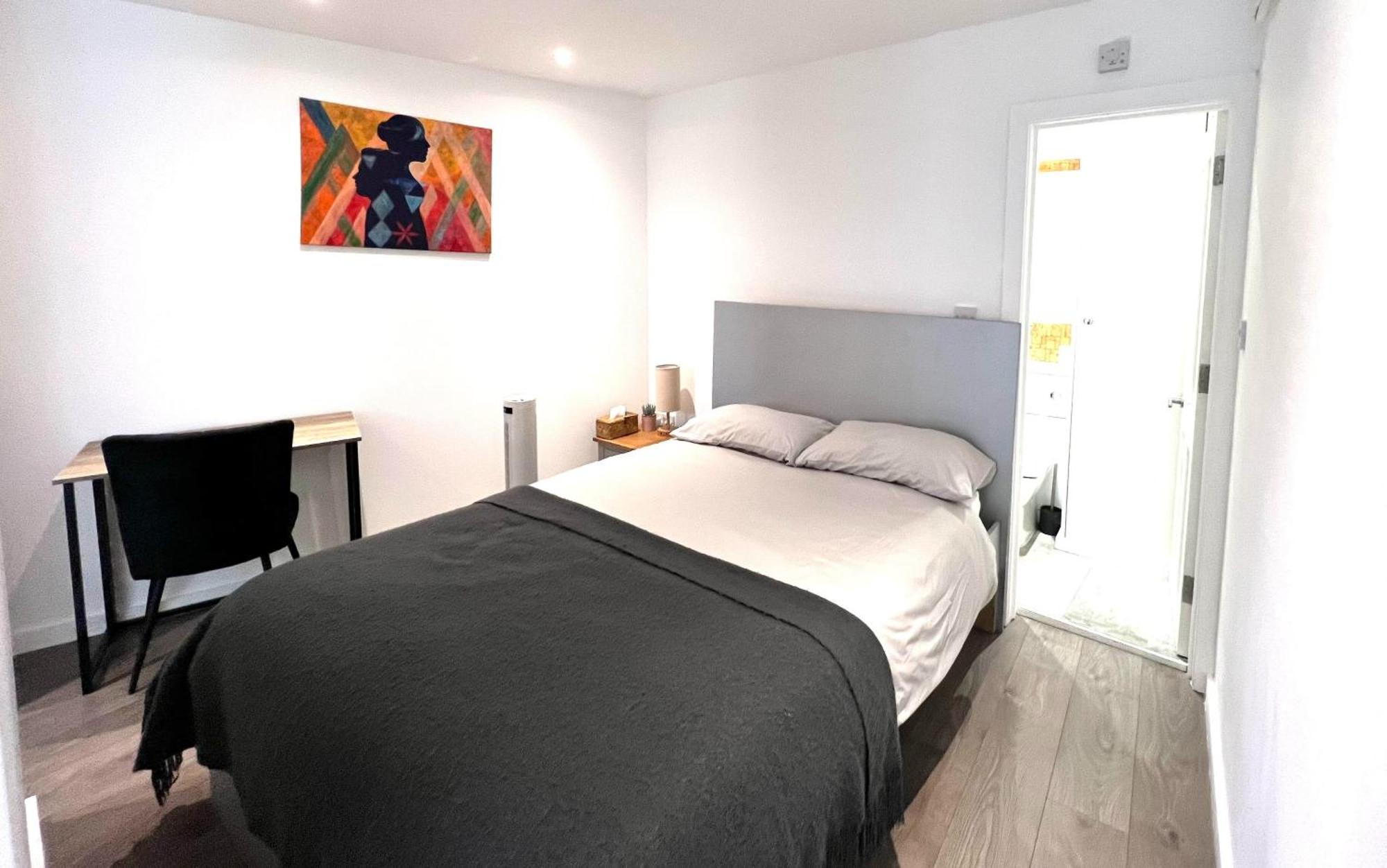 Modern Studio Apartment With Free Wifi Londra Exterior foto